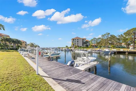 1802 Mariner Drive Tarpon Springs FL 34689