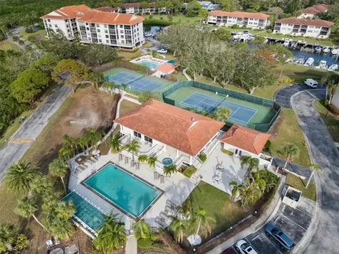 1802 Mariner Drive Tarpon Springs FL 34689
