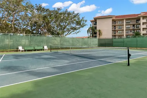 1802 Mariner Drive Tarpon Springs FL 34689