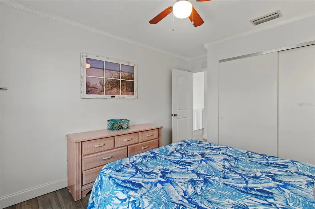 6250 Holmes Boulevard Holmes Beach FL 34217