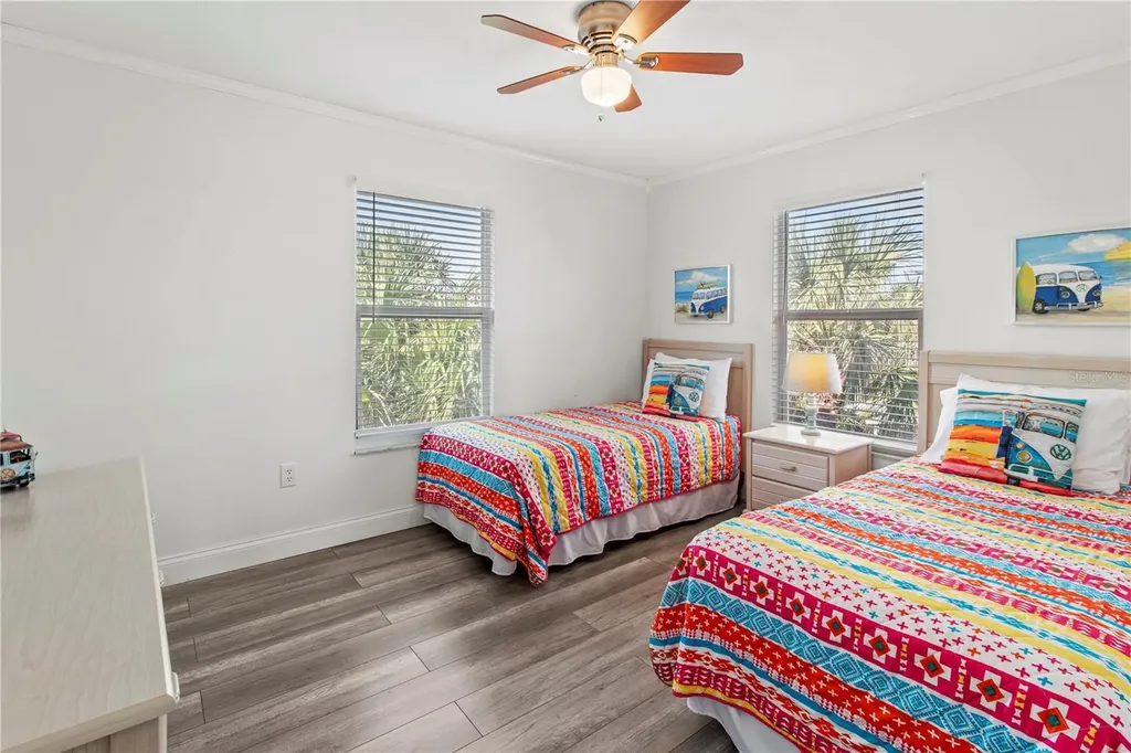 6250 Holmes Boulevard Holmes Beach FL 34217