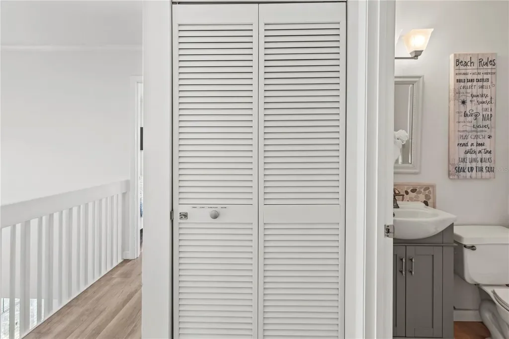 6250 Holmes Boulevard Holmes Beach FL 34217