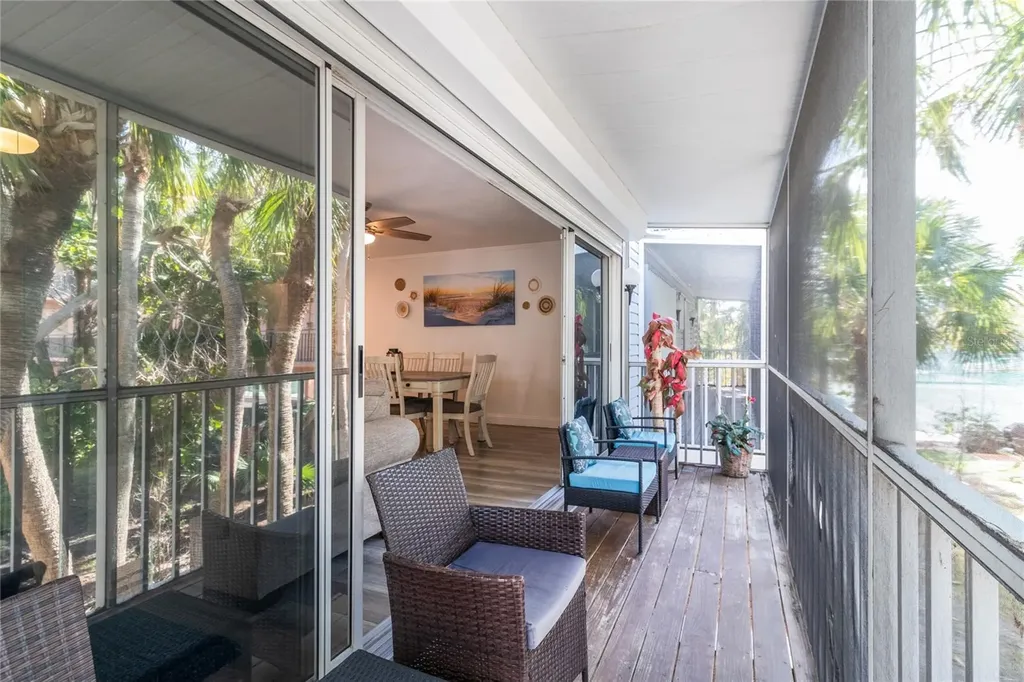 6250 Holmes Boulevard Holmes Beach FL 34217