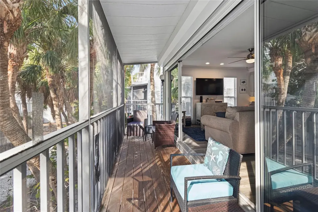 6250 Holmes Boulevard Holmes Beach FL 34217