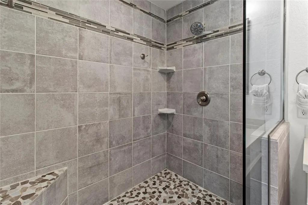 6250 Holmes Boulevard Holmes Beach FL 34217