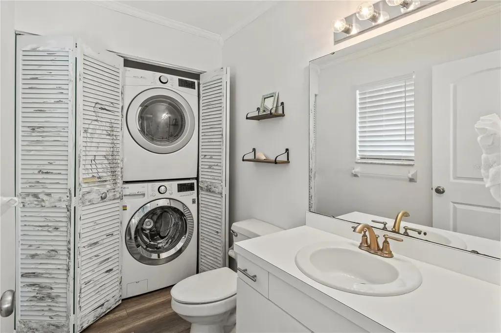 6250 Holmes Boulevard Holmes Beach FL 34217