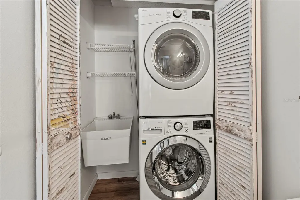 6250 Holmes Boulevard Holmes Beach FL 34217