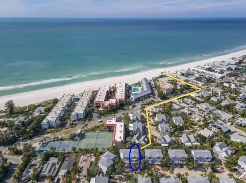 6250 Holmes Boulevard Holmes Beach FL 34217