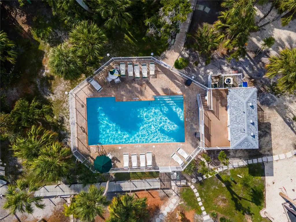 6250 Holmes Boulevard Holmes Beach FL 34217