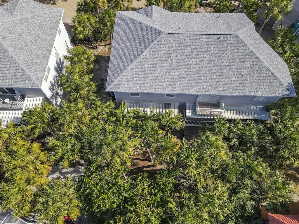 6250 Holmes Boulevard Holmes Beach FL 34217