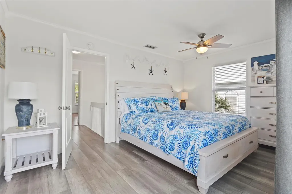 6250 Holmes Boulevard Holmes Beach FL 34217