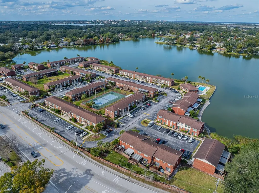 1920 E Edgewood Drive Lakeland FL 33803