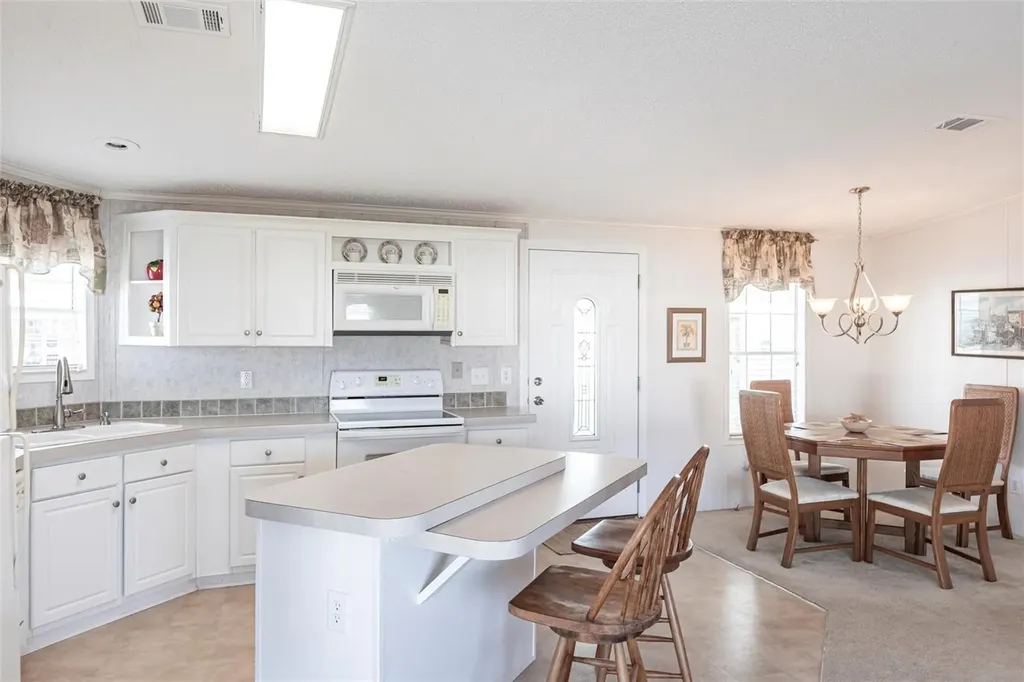 27 N Manatee Loop Punta Gorda FL 33950
