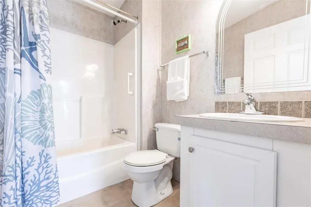 27 N Manatee Loop Punta Gorda FL 33950