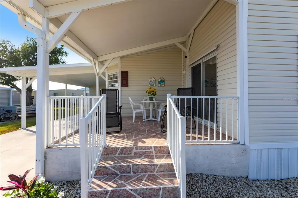 27 N Manatee Loop Punta Gorda FL 33950