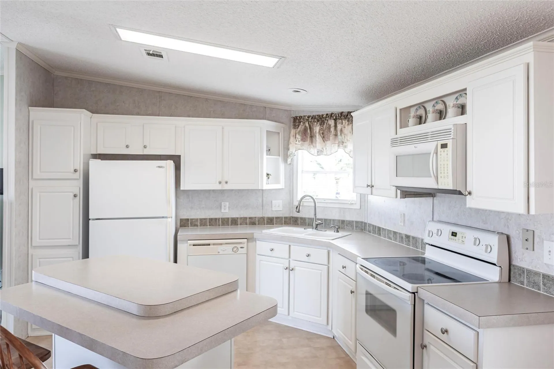 27 N Manatee Loop Punta Gorda FL 33950