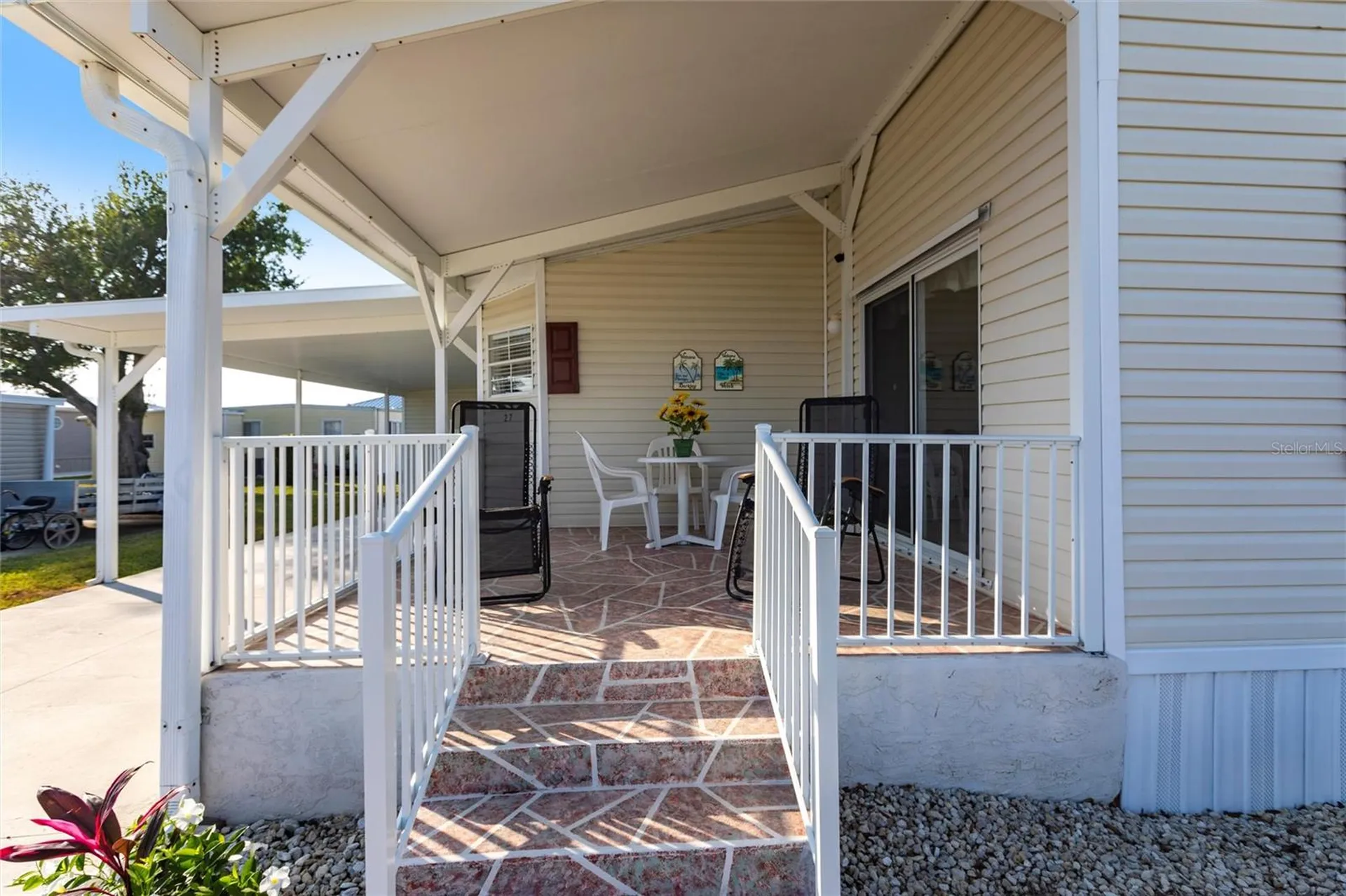 27 N Manatee Loop Punta Gorda FL 33950