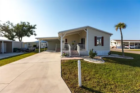 27 N Manatee Loop Punta Gorda FL 33950