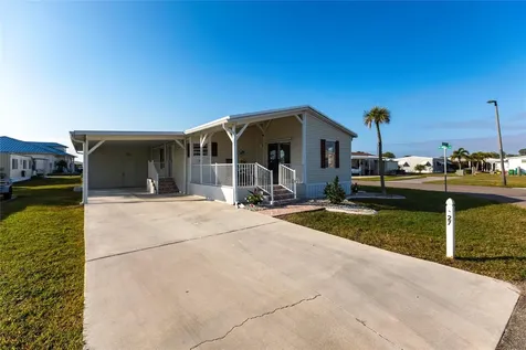 27 N Manatee Loop Punta Gorda FL 33950