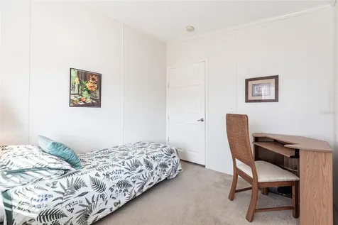 27 N Manatee Loop Punta Gorda FL 33950