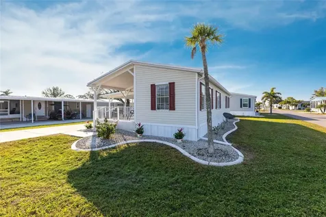 27 N Manatee Loop Punta Gorda FL 33950