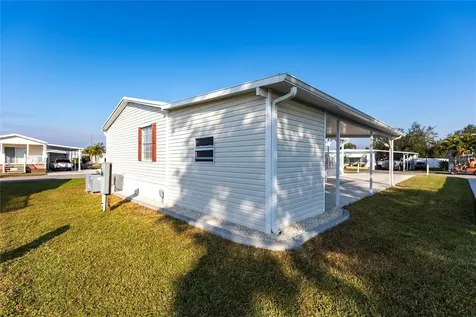 27 N Manatee Loop Punta Gorda FL 33950