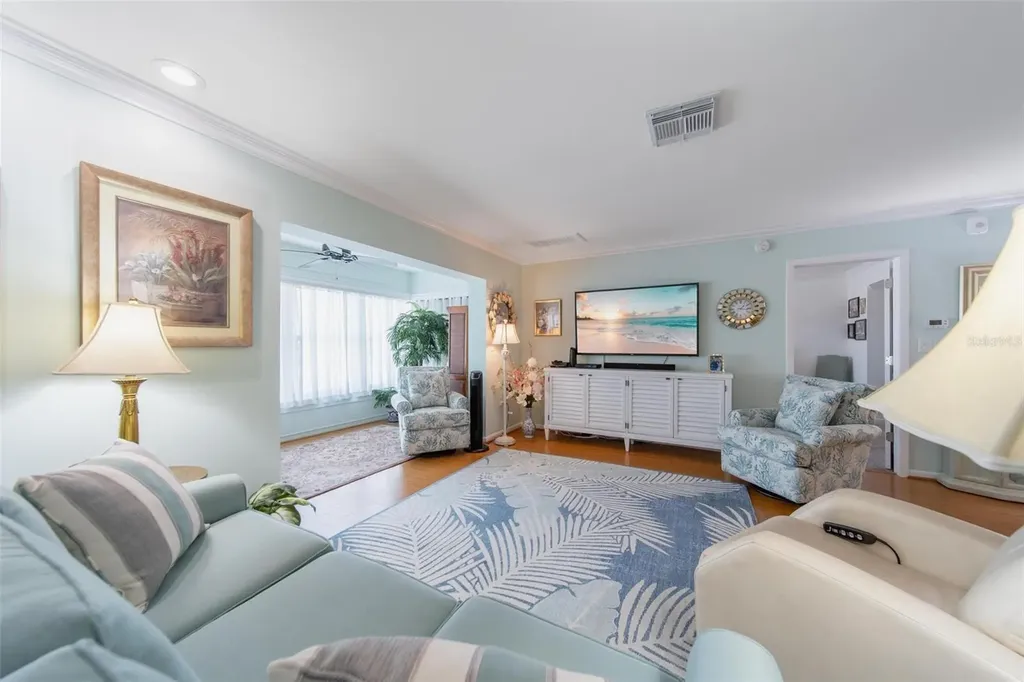 5020 Brittany Drive S St Petersburg FL 33715