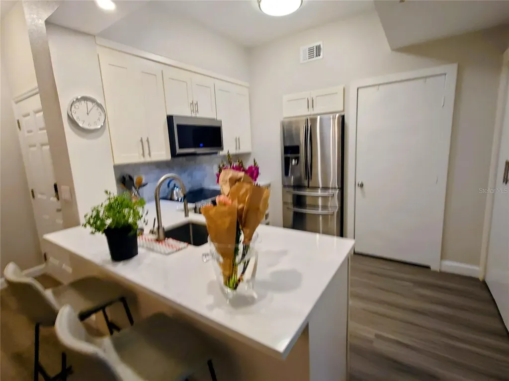 200 4th Avenue S St Petersburg FL 33701