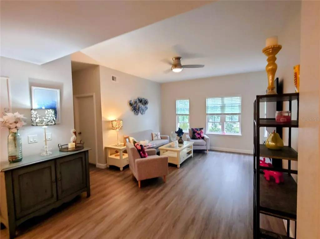 200 4th Avenue S St Petersburg FL 33701