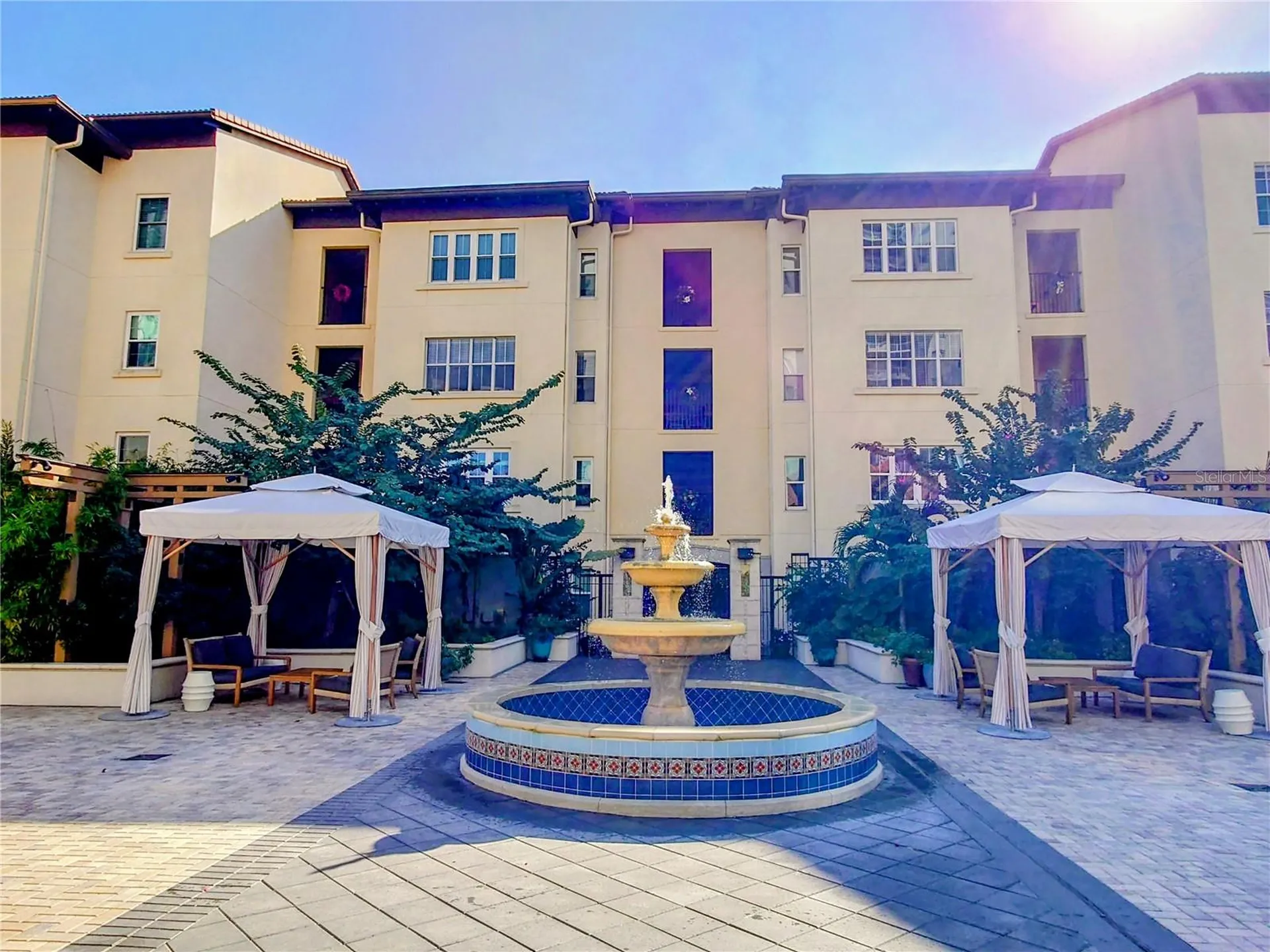 200 4th Avenue S St Petersburg FL 33701