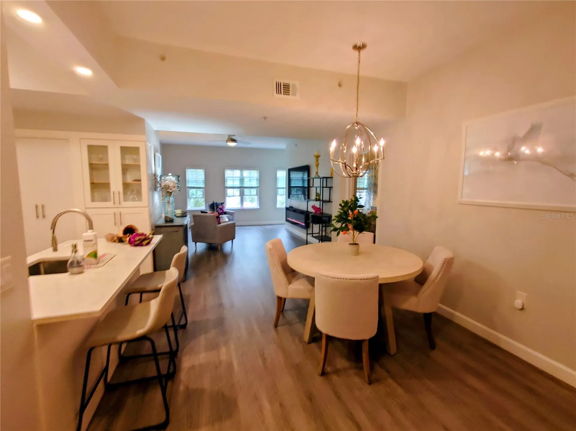 200 4th Avenue S St Petersburg FL 33701