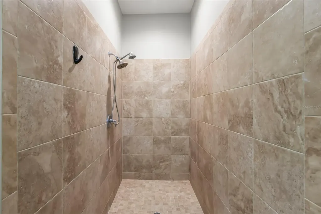 5906 Fishhawk Crossing Boulevard Lithia FL 33547