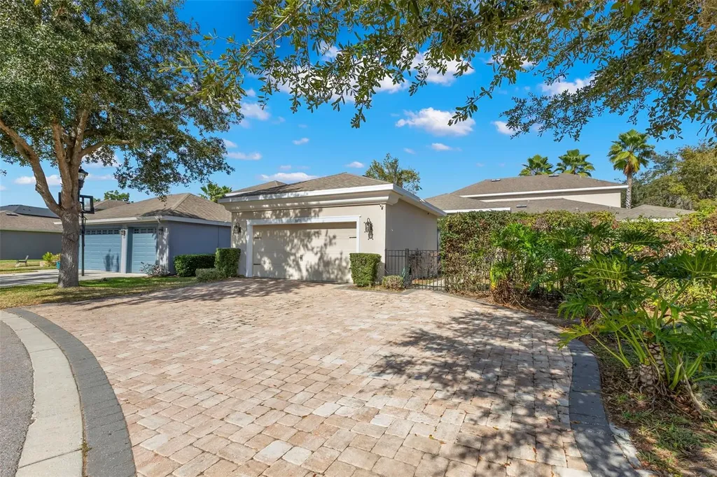 5906 Fishhawk Crossing Boulevard Lithia FL 33547