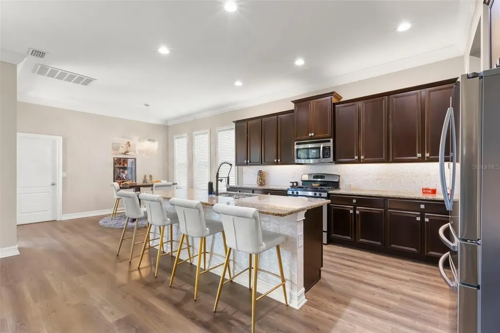 5906 Fishhawk Crossing Boulevard Lithia FL 33547