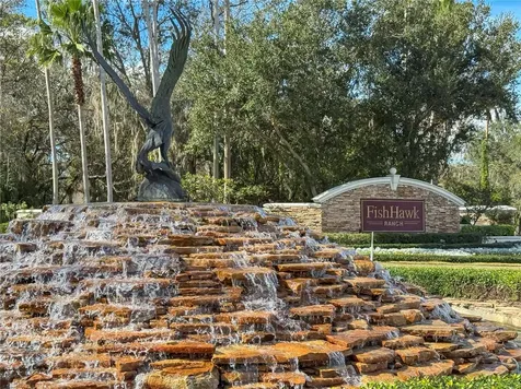 5906 Fishhawk Crossing Boulevard Lithia FL 33547