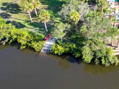 4915 South Road New Port Richey FL 34652
