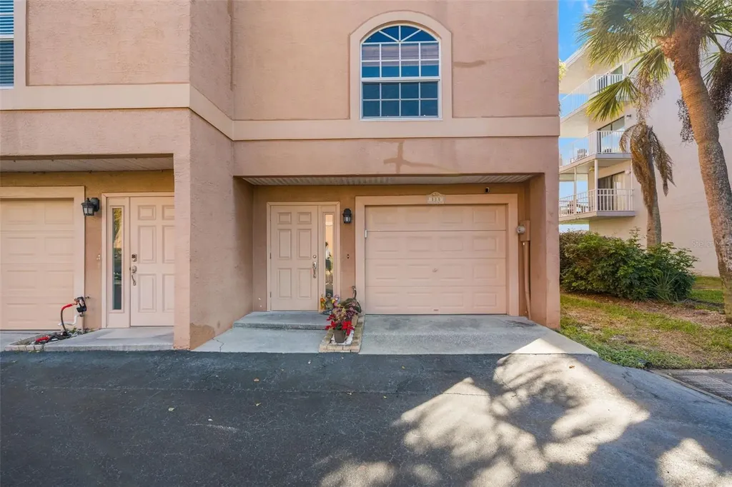 637 Pinellas Bayway S St Petersburg FL 33715