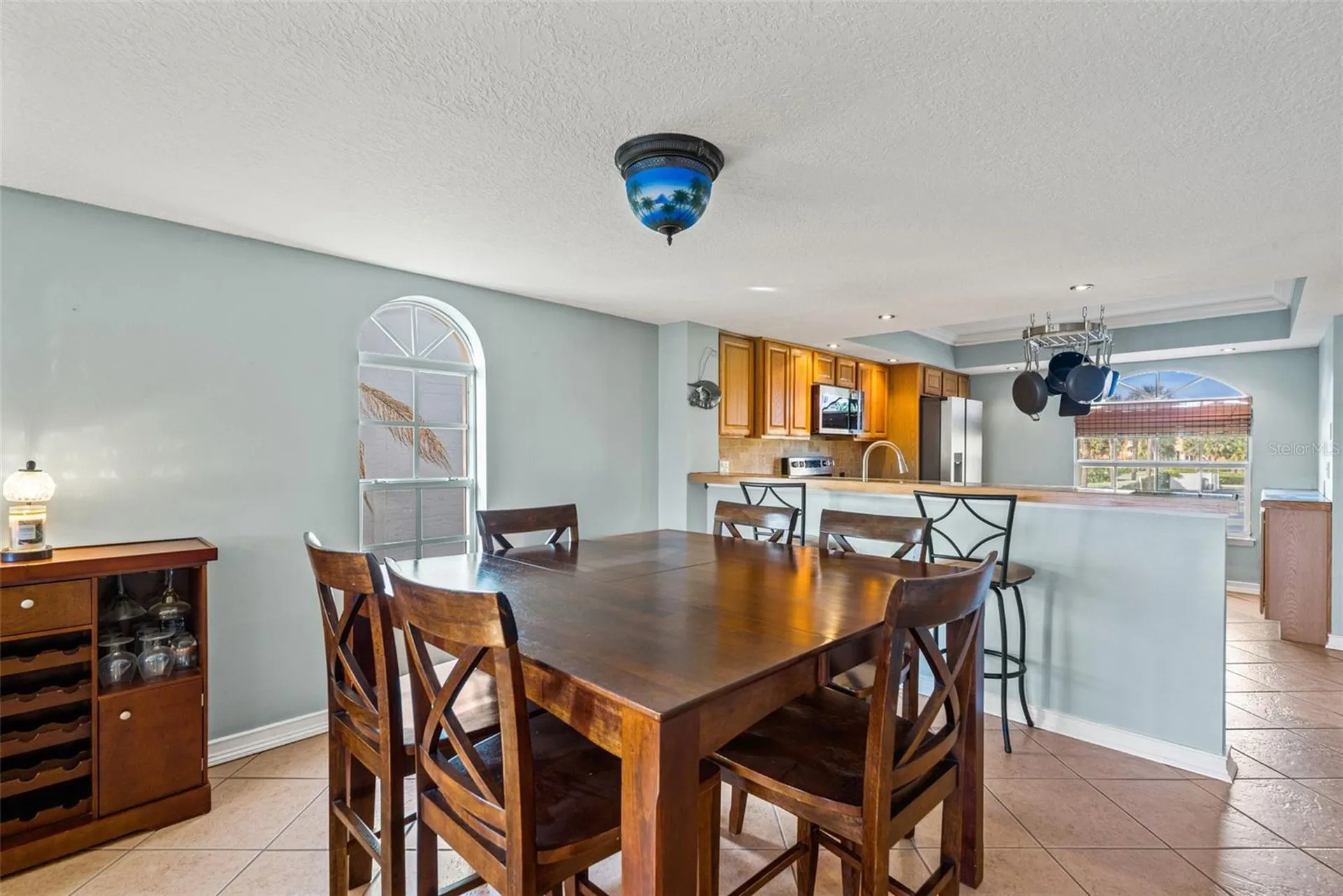 637 Pinellas Bayway S St Petersburg FL 33715