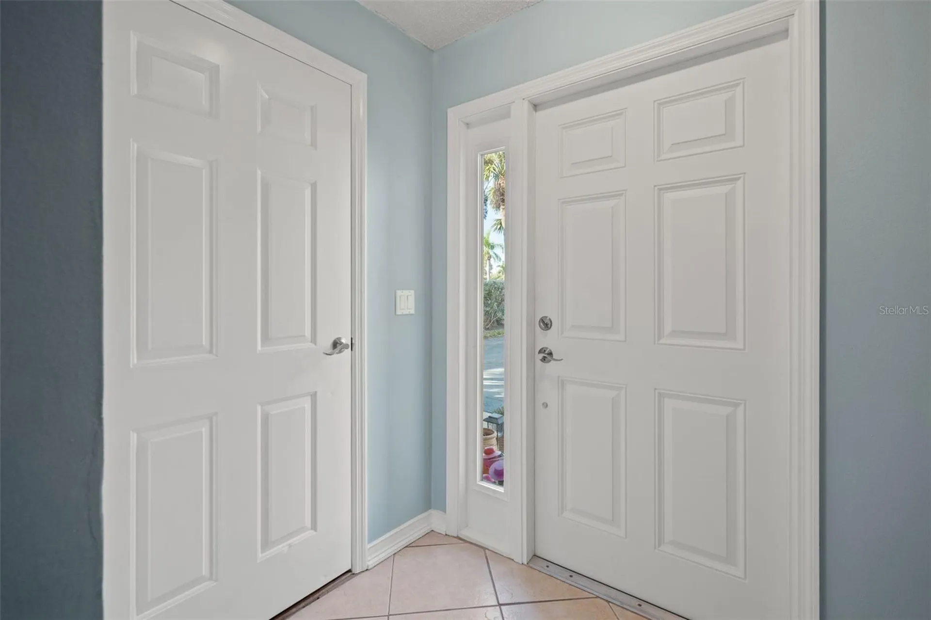 637 Pinellas Bayway S St Petersburg FL 33715