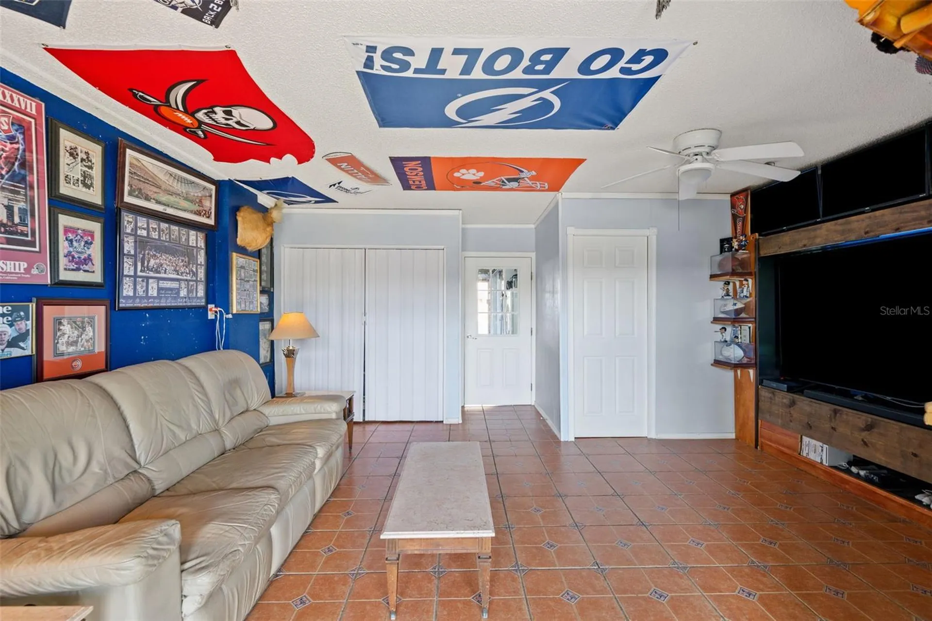 637 Pinellas Bayway S St Petersburg FL 33715