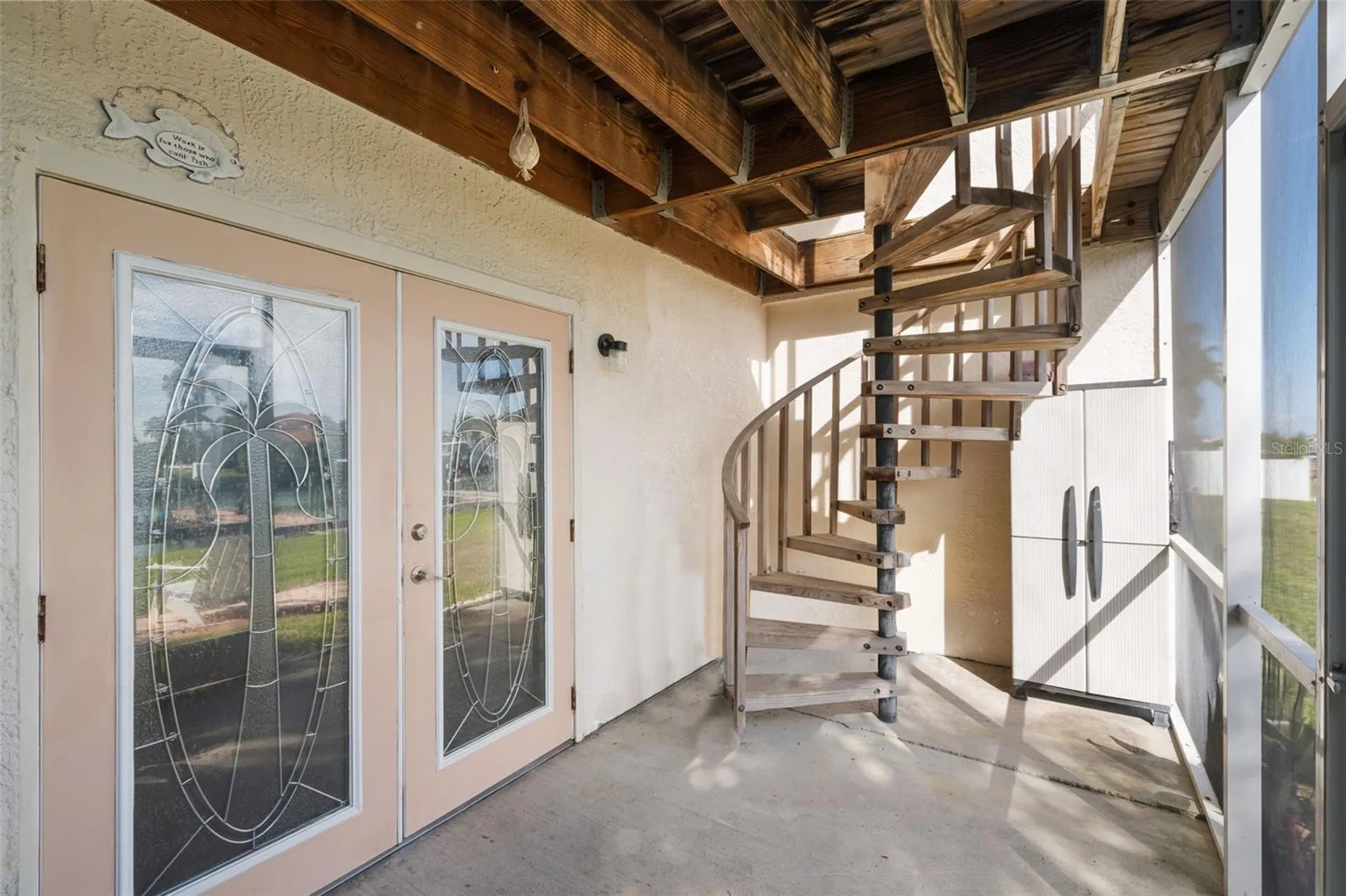 637 Pinellas Bayway S St Petersburg FL 33715