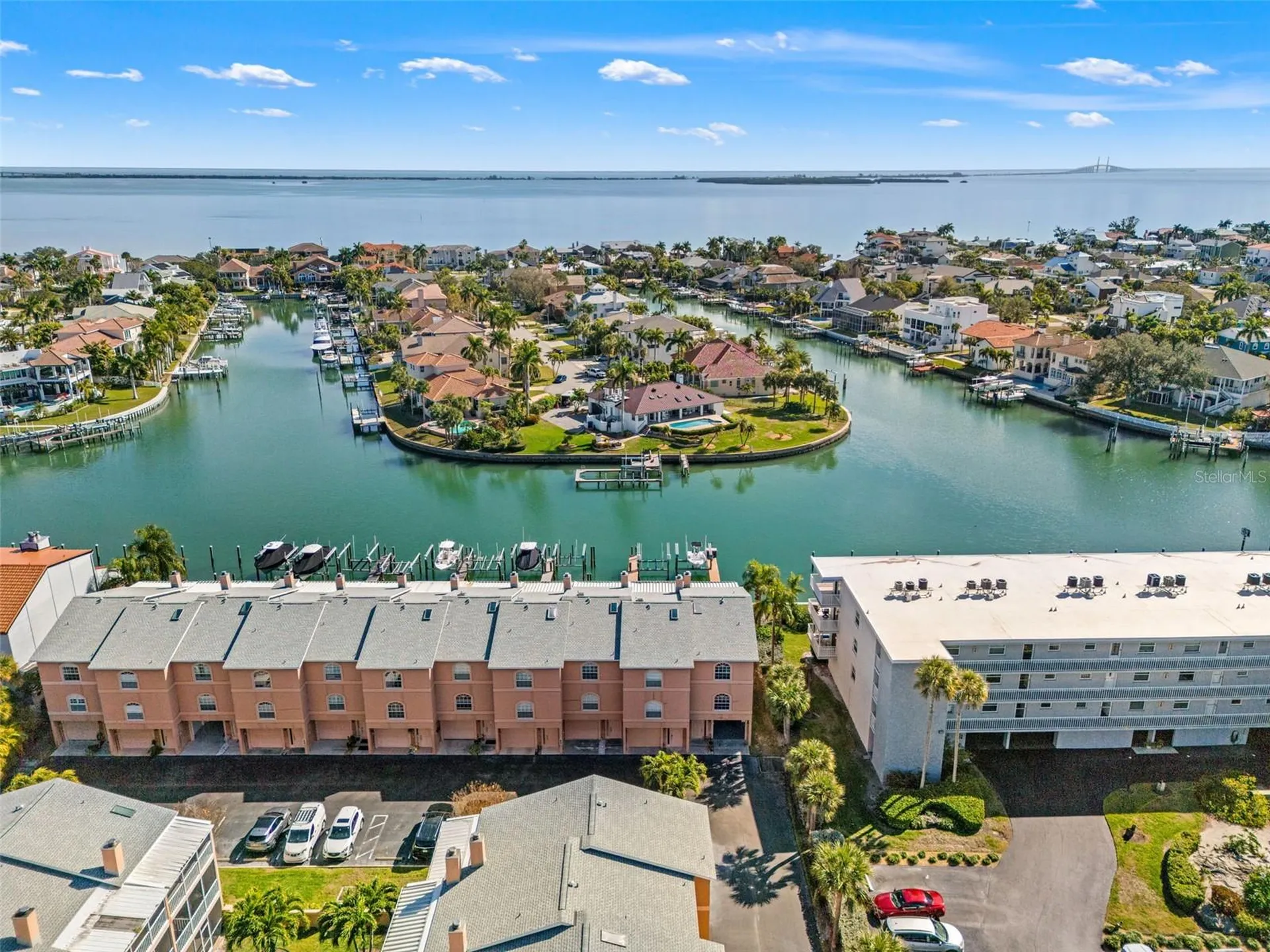 637 Pinellas Bayway S St Petersburg FL 33715