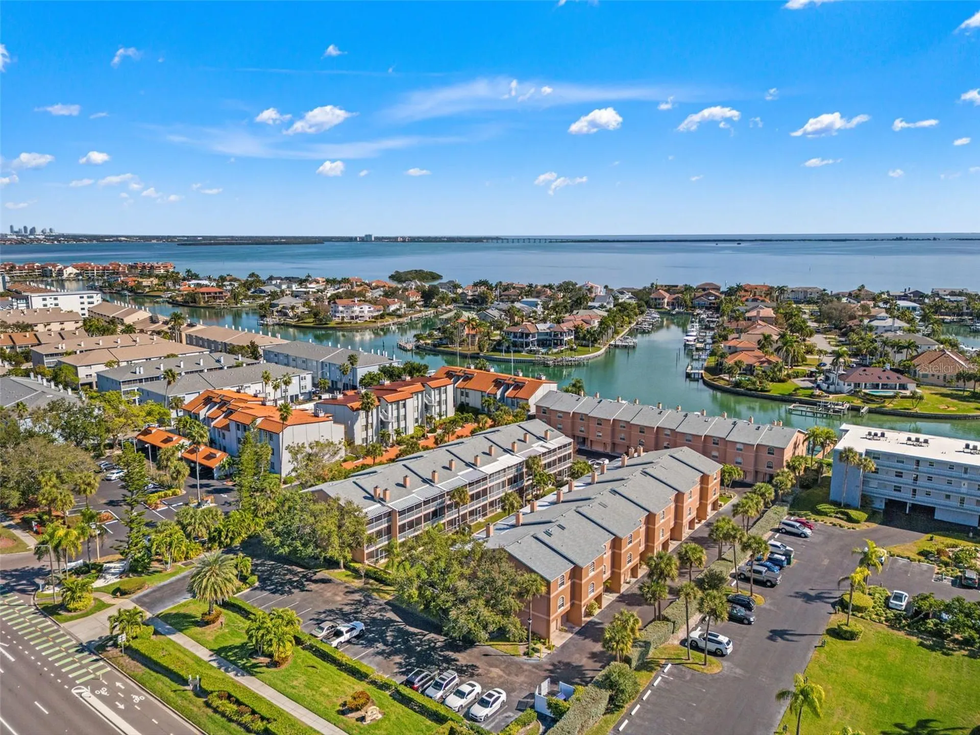 637 Pinellas Bayway S St Petersburg FL 33715