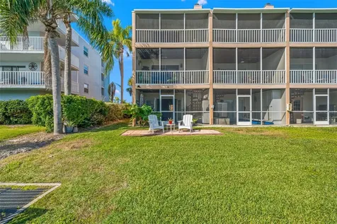 637 Pinellas Bayway S St Petersburg FL 33715