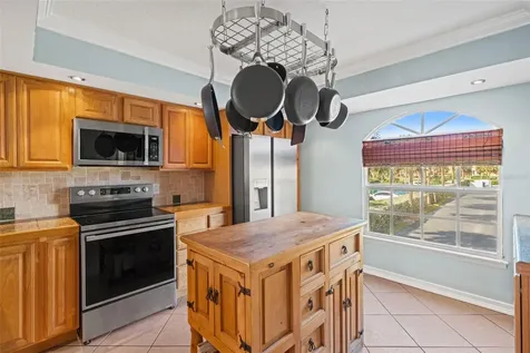 637 Pinellas Bayway S St Petersburg FL 33715