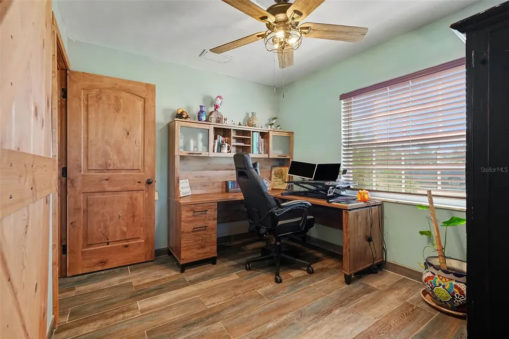 557 Flame Tree Drive Apollo Beach FL 33572