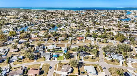 557 Flame Tree Drive Apollo Beach FL 33572