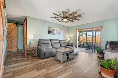 557 Flame Tree Drive Apollo Beach FL 33572