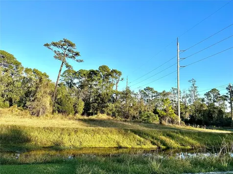1635 Central Parkway Deland FL 32724