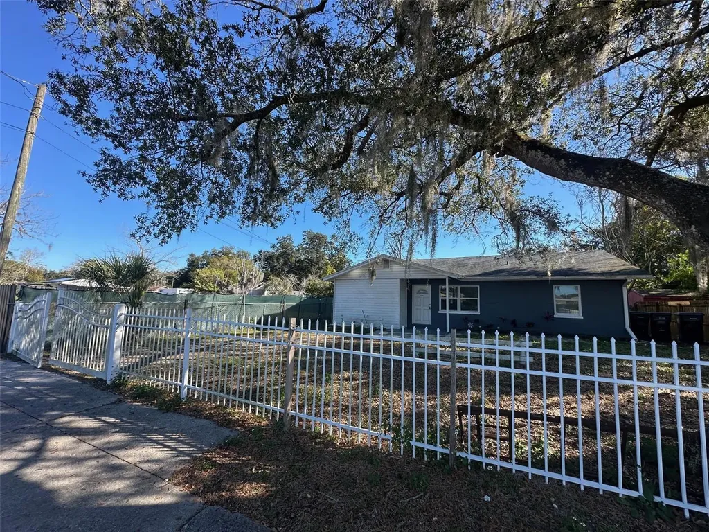 2107 Vincent Road Orlando FL 32817